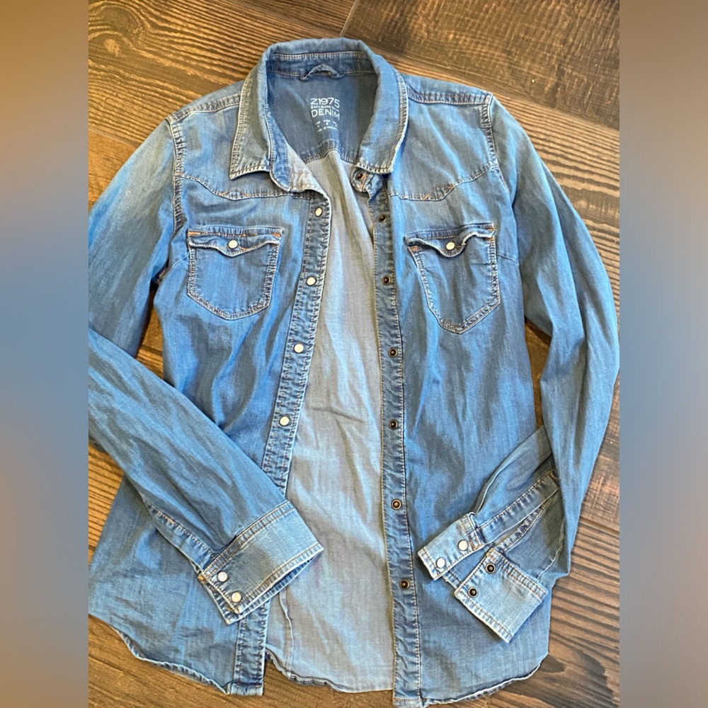 Denim Top by Zapa Basic Department